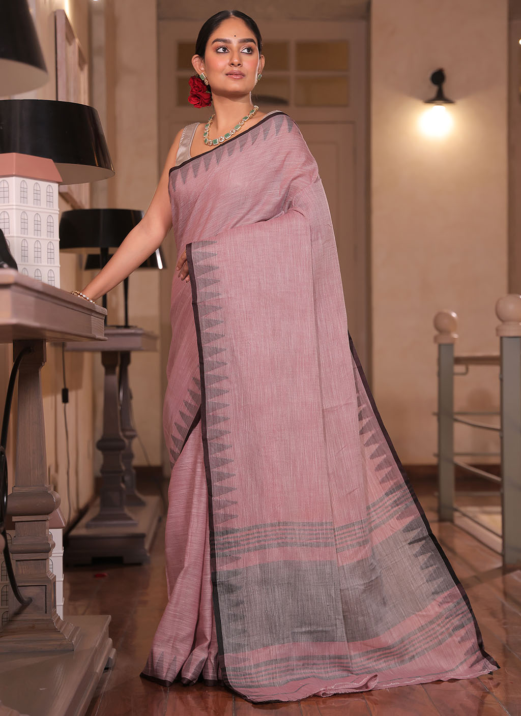 The Diva of Rupashri